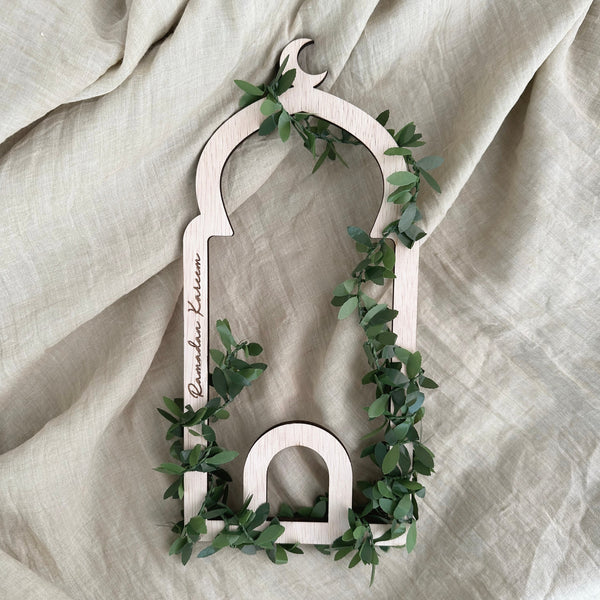 Minimalist Mosque Wreath Plaque